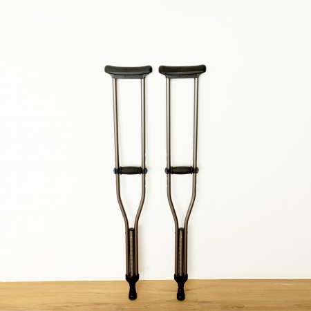 FT1001 Crutches