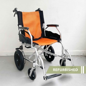 RC-16 Lightweight Wheelchair // Refurbished