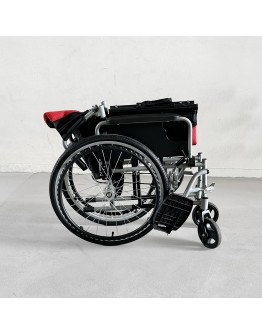 KY908 Detachable Wheelchair // Refurbished