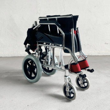 RC - 30 Lightweight Wheelchair// Refurbished