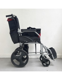 KY863-12 Lightweight Wheelchair // Refurbished