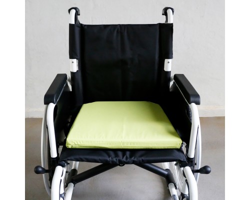 RC3 Seat Cushion With Waterproof Cover