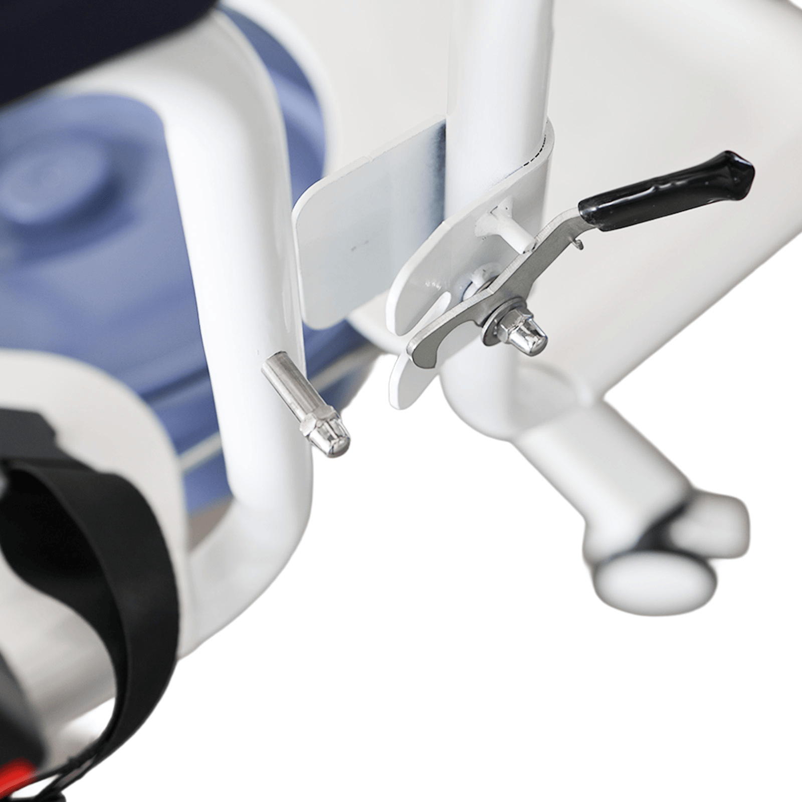 LW06204C rear locking mechanism